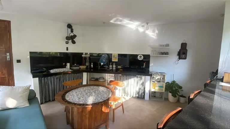 kitchen_inside_2