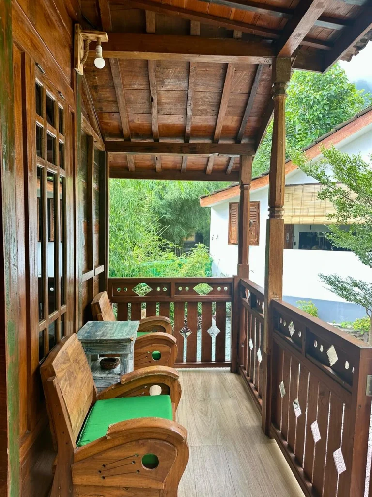 patio_beehive_1